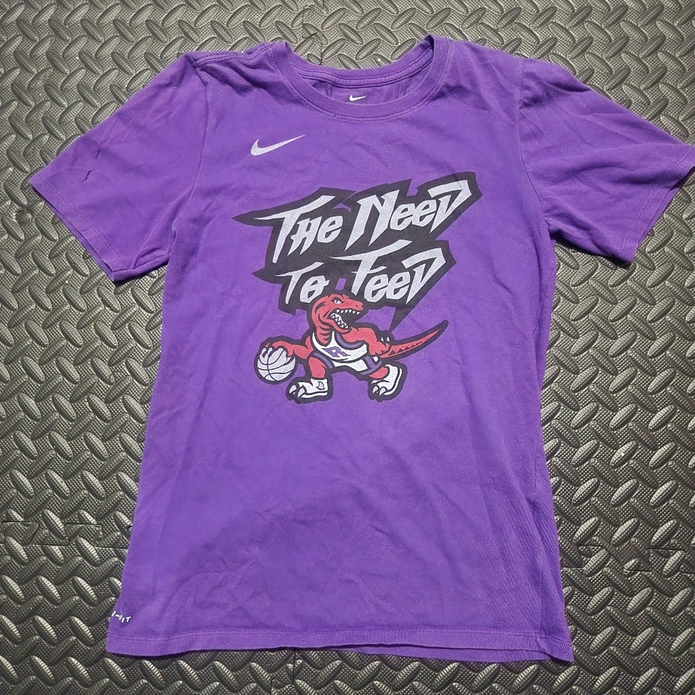 Nike Boys Raptors Need To Feed Basketball Graphic Tee Dri Fit Large 14/16